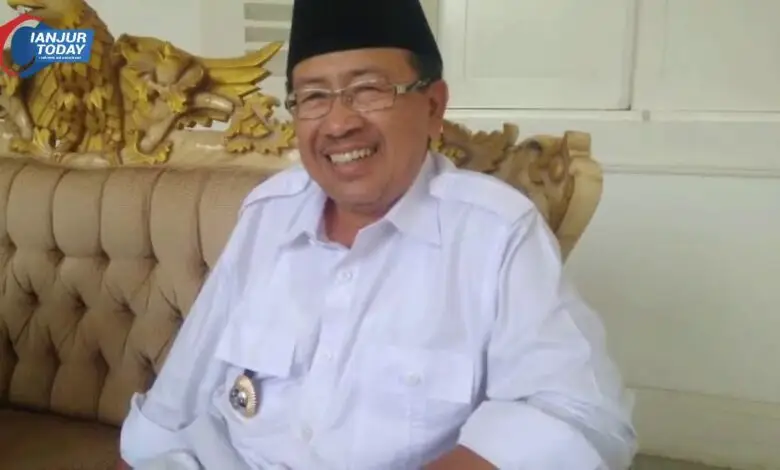 Resmikan Mall Baru, Herman Mangkir Sidang