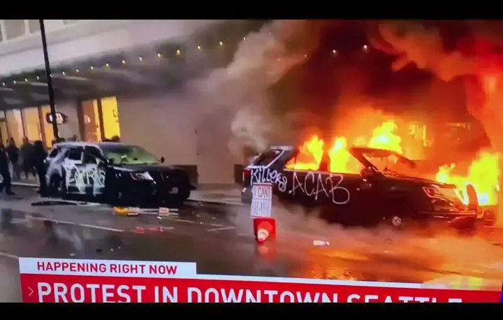Ribuan Demonstran Lakukan Unjuk Rasa Kematian George Floyd