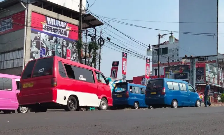 Ruas Jalan di Cianjur Ditutup saat PPKM Darurat, Angkutan Umum Tetap Bisa Beroperasi