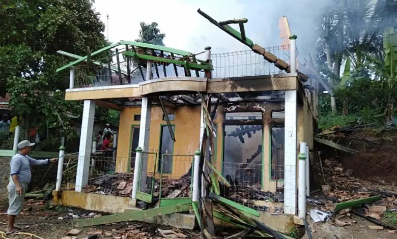 Rumah TKI di Campaka Kebakaran Gara-gara Terminal Kabel