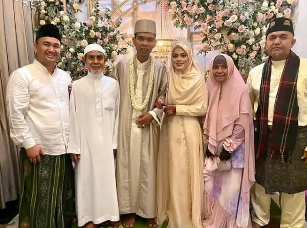 Sah! Ustadz Abdul Somad Nikahi Fatimah Az-Zahra, Perempuan Berusia 19 Tahun Asal Jombang