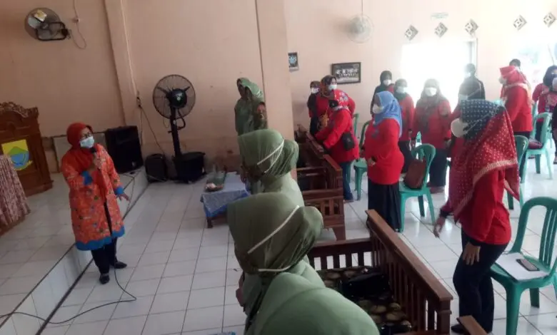 Satgas TMMD dan DPPKBP3A Cianjur Gelar Penyuluhan Pencegahan Stunting di Ciandam