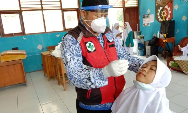 Sebelum PKL, Puluhan Pelajar di Bojongpicung Jalani Rapid Test Antigen