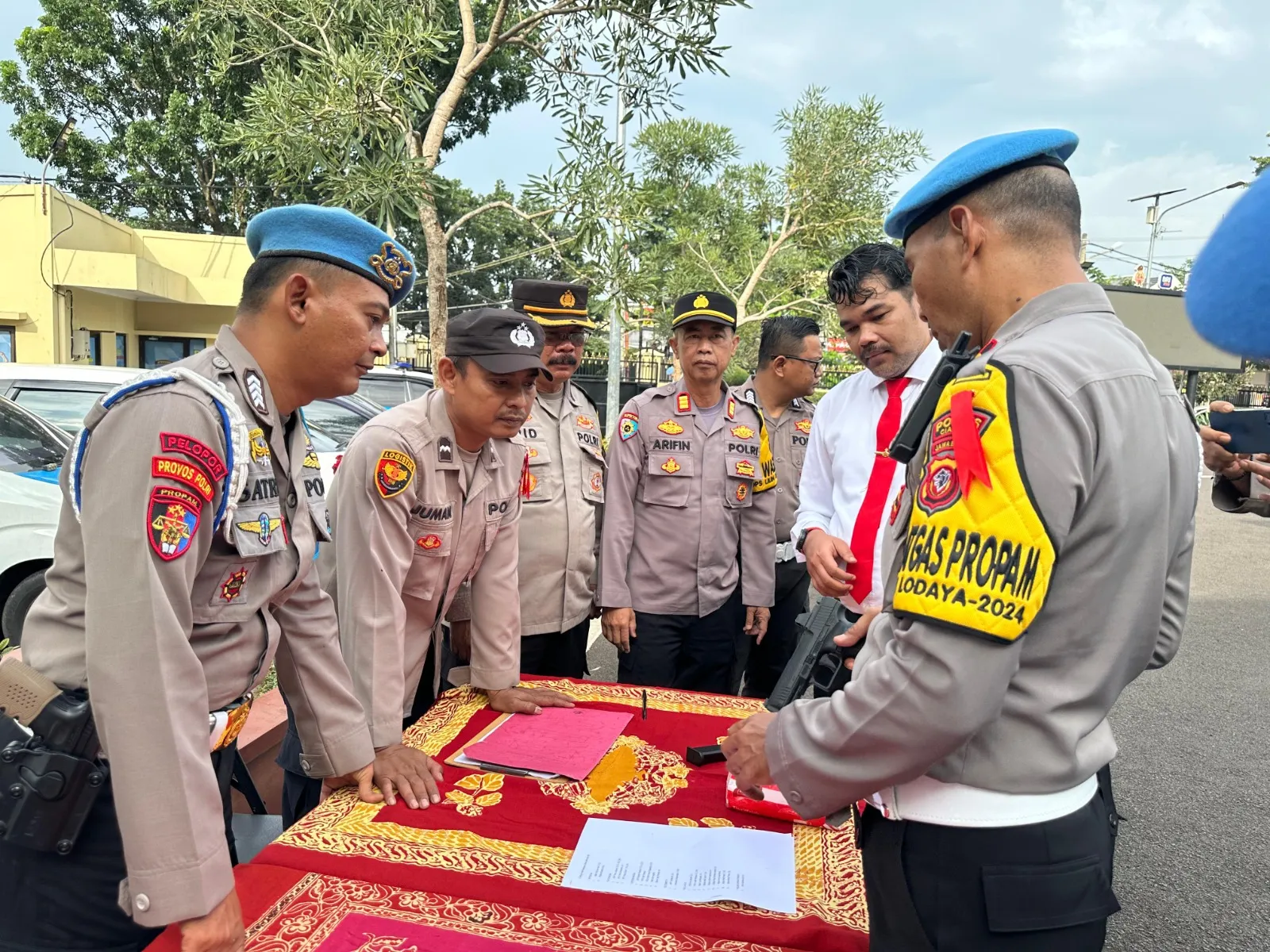 Senjata Api Personil Polisi Diperiksa Rutin, Kapolres Cianjur: Saya Pastikan Kelayakan dan Prosedurnya