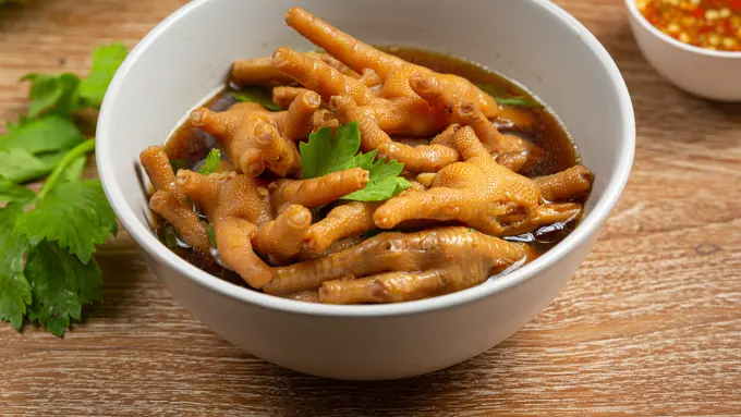 Sensasi Pedas Menggoda, Ini Resep Ceker Mercon Kuah Kecap