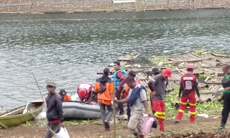 Seorang Warga Cilaku Tenggelam di Cirata Gara-gara Perahu Terbalik Saat Mancing