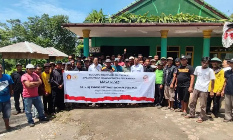 Serap Aspirasi Para Nelayan, Hj Endang S Thohari Kunker ke Cidaun Sekaligus Reses