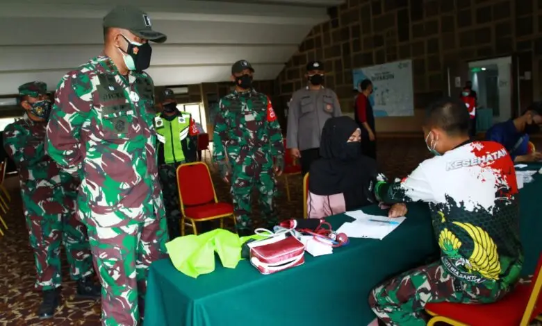Serbuan Vaksinasi Kodim 0608/Cianjur Sasar Ratusan Warga Cipanas