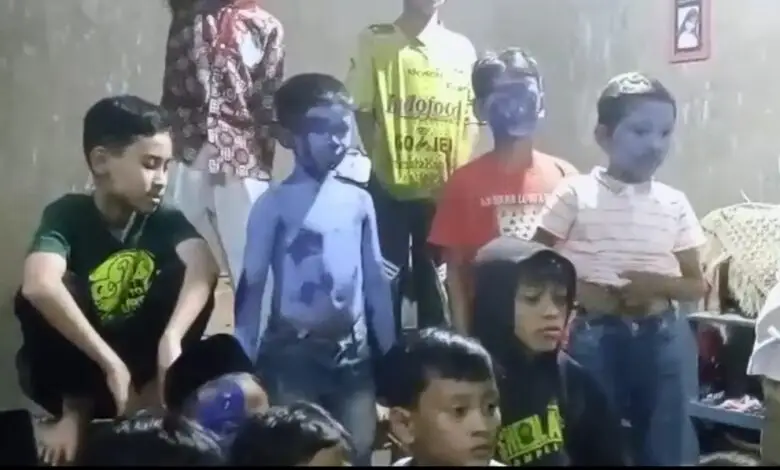 Serunya Tradisi Nobar Unik Ala Masyarakat di Ciranjang
