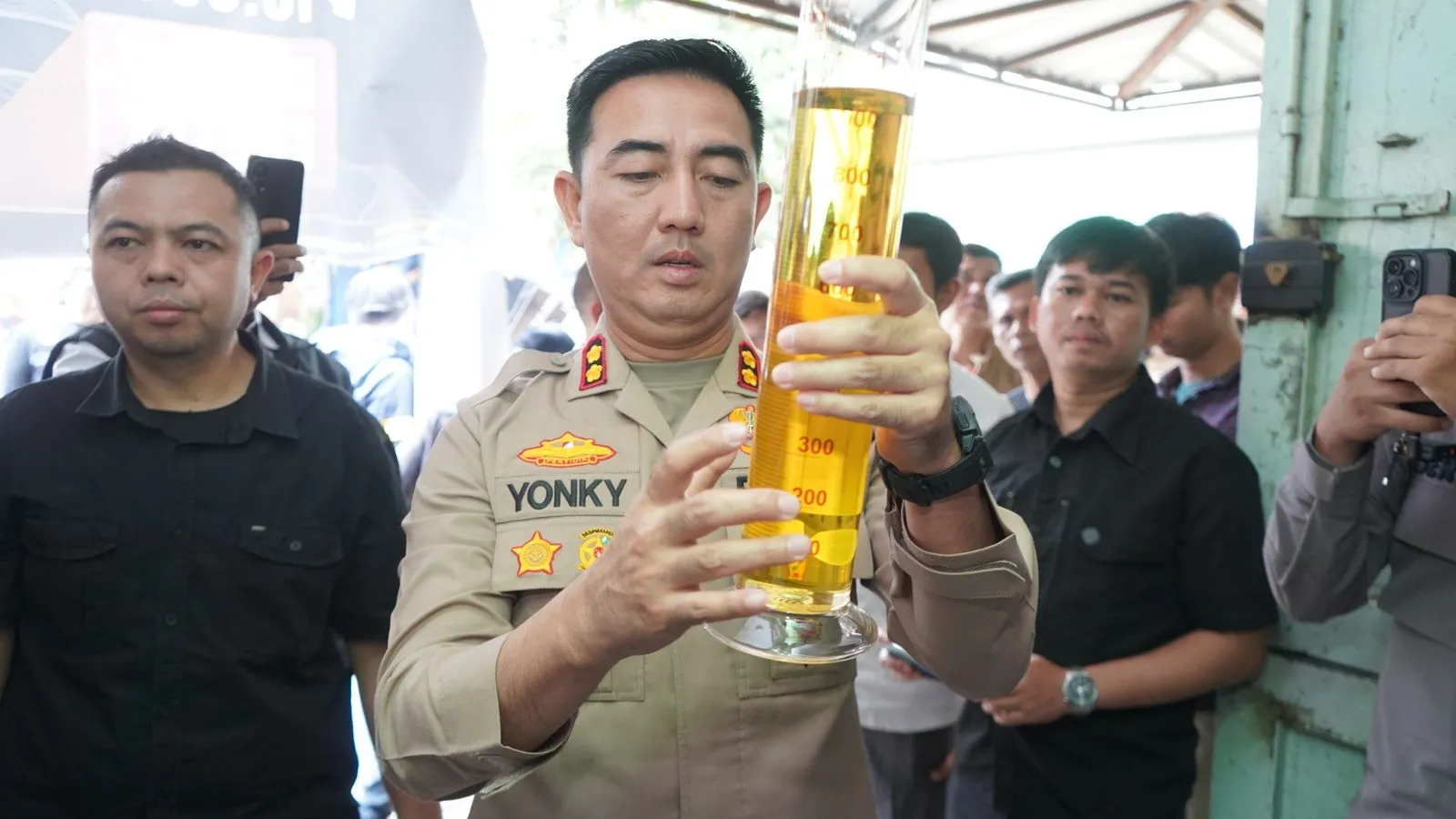 Sidak Minyakita di Cianjur, Polisi Jamin Stok Minyak Goreng Aman dan Harga Stabil