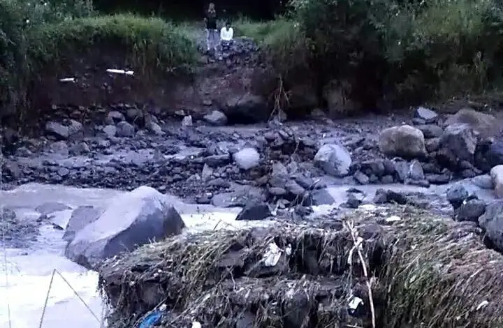 Sungai Cibeet Ngamuk, Jembatan Penghubung Cianjur - Bogor Hancur