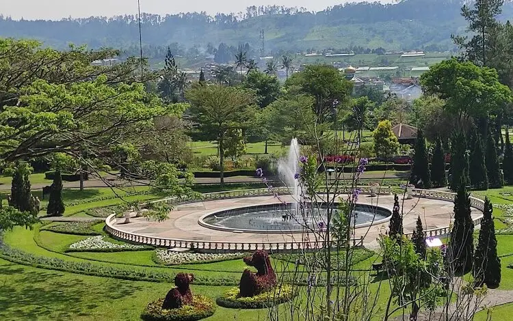 Taman Bunga Nusantara, Wisata Murmer Bareng Keluarga