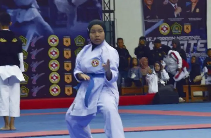 Tania Aisha Pearly Sabet Juara Nasional Lomba Karate