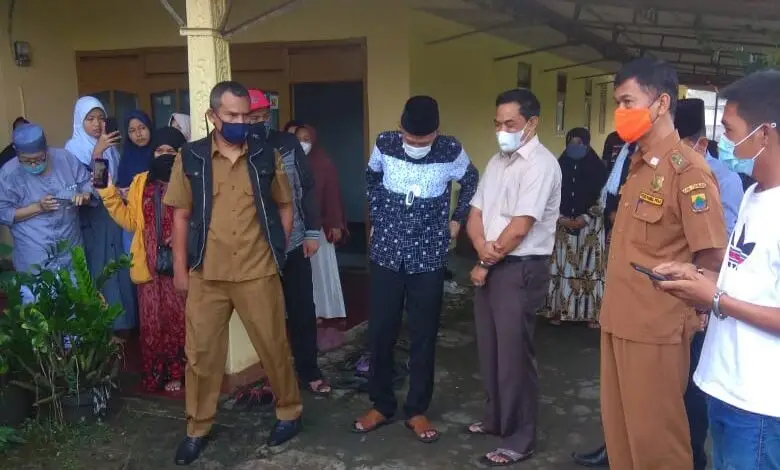 TB Mulyana Syahrudin Kunjungi Keluarga Almarhumah Imas Mulyani di Haurwangi