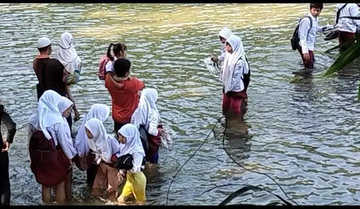 Ternyata Ada 25 Jembatan Gantung Rusak di Cianjur, Kapan Diperbaiki?