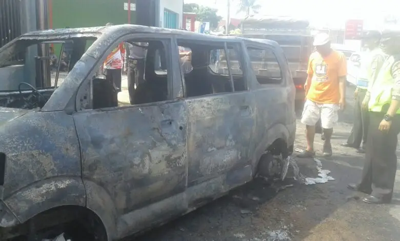 Terungkap! Ini Dugaan Penyebab Kebakaran Mobil di Sindanglaka