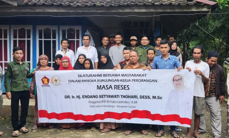 Tingkatkan Mutu Petani, Hj Endang Gelar Reses Sekaligus Salur Aspirasi di Leles — Cianjur Update