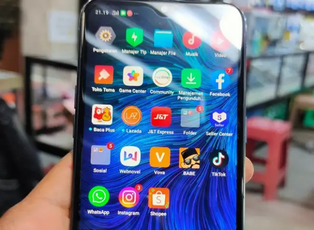 Tips Hemat Baterai Realme C2
