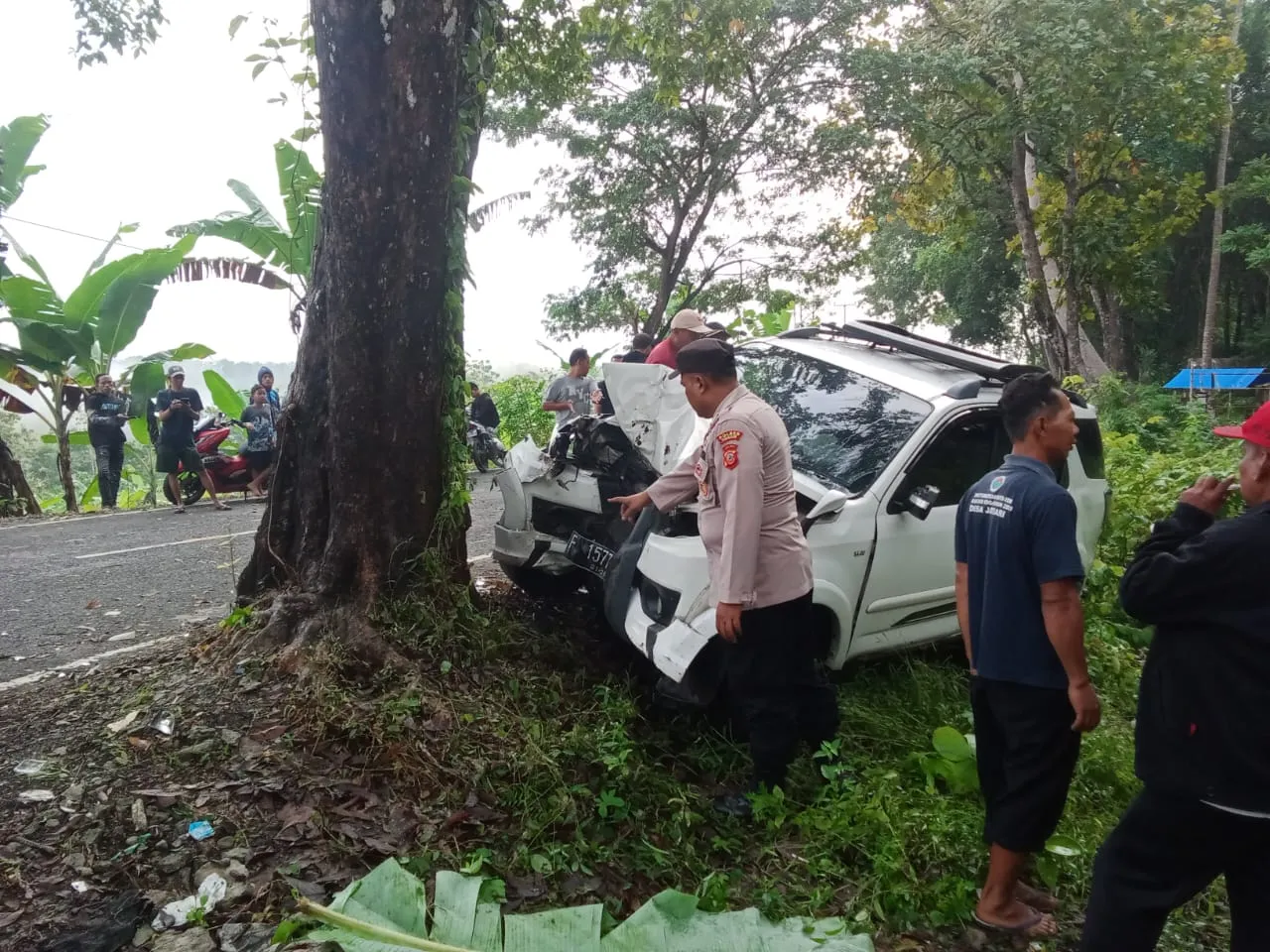 Tragis, Kepala Desa Mekarsari, Istri, dan Satu Anaknya Meninggal Usai Terlibat Laka Tunggal