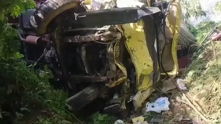 Truk Jatuh ke Jurang Sedalam 15 Meter di Naringgul, Satu Orang Tewas