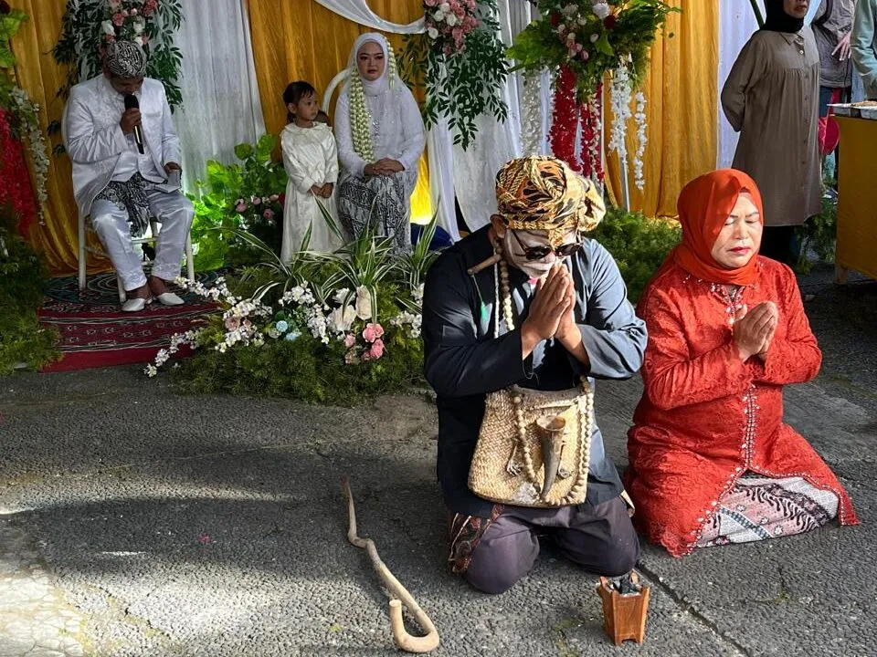 Unik! Warga Cipanas Gelar Pemilihan Ketua RT Bertema Pesta Pernikahan Sunda