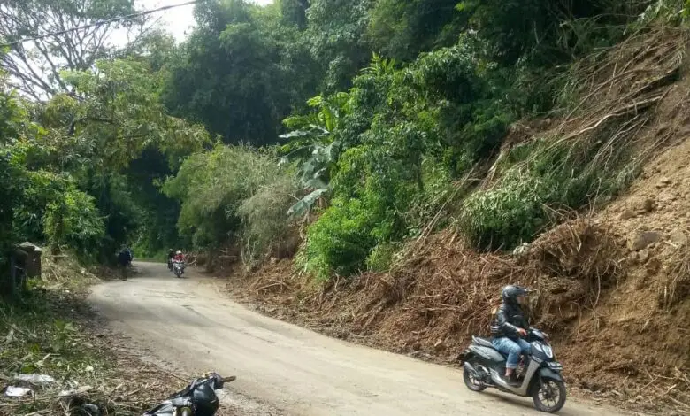 Update Situasi Longsor Tebing di Jalan Sukanagara - Pagelaran