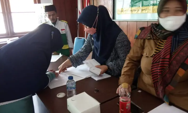 UPZ Cipanas Salurkan Tiga Program Bantuan