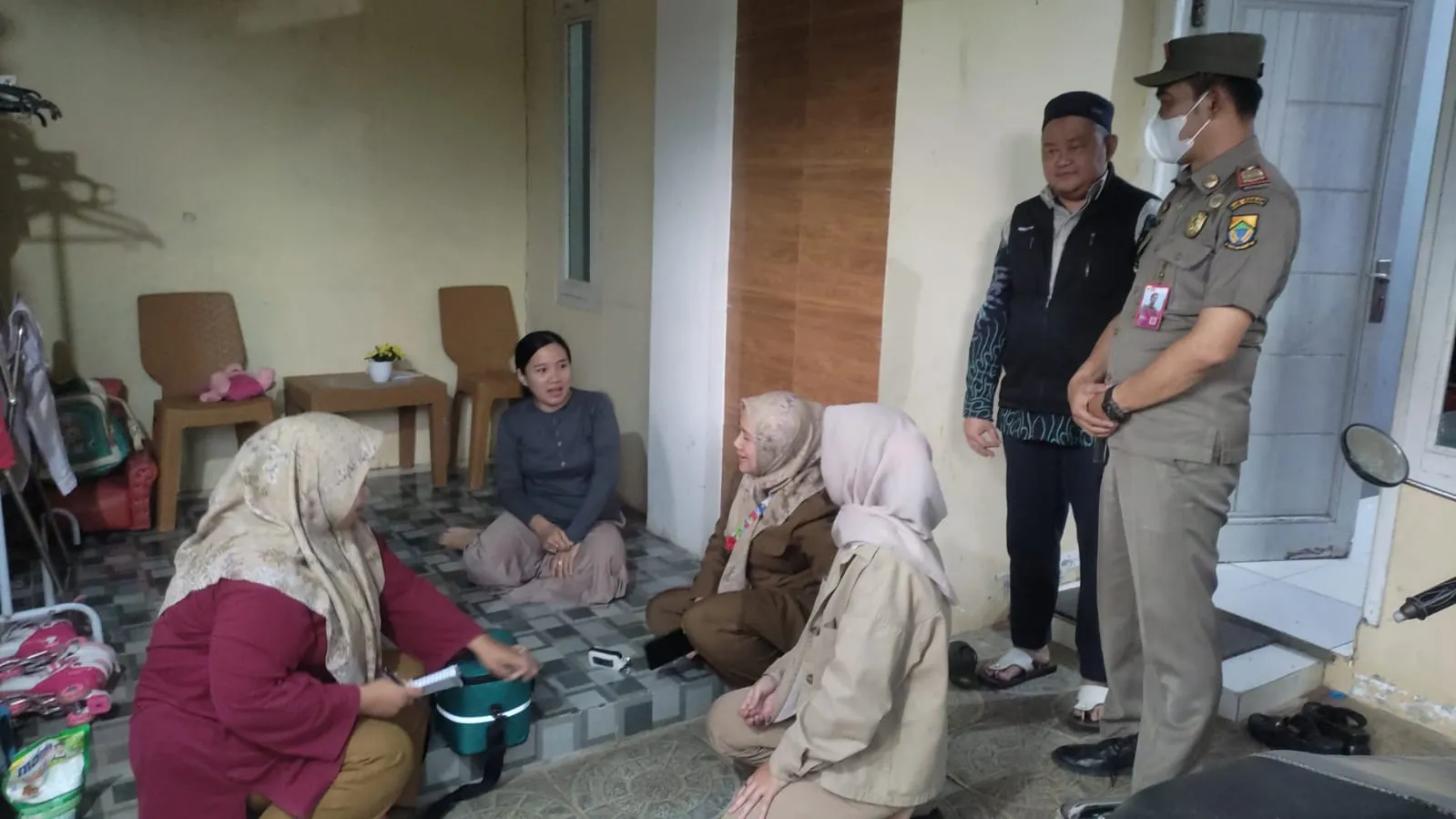 Usai Santap Hidangan Hajatan, 98 Warga Mande Cianjur Diduga Keracunan Massal