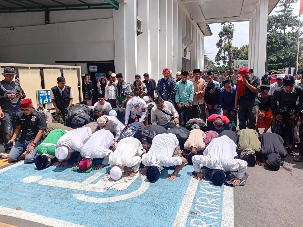 Ustadz Cecep Dinyatakan Bersalah, Publik Pertanyakan Kriminalisasi Ulama