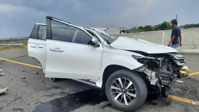 Vanessa Angel dan Suami Kecelakaan di Jalan Tol, Dua Orang Meninggal Dunia