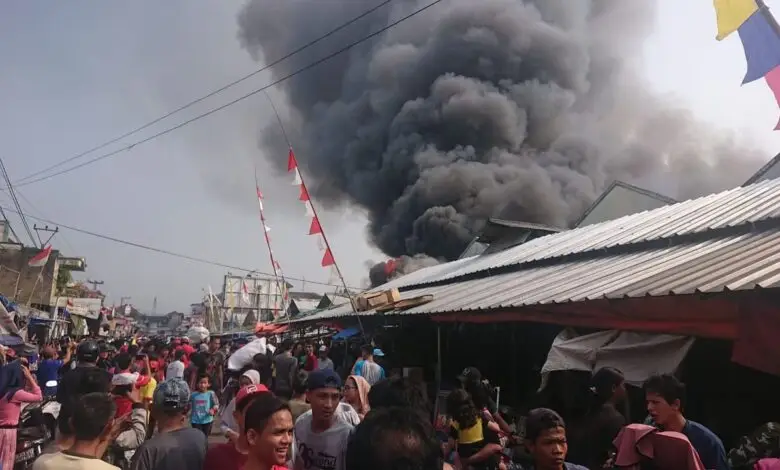 Video Kebakaran Pasar Ciranjang Cianjur, Damkar Mulai Beraksi