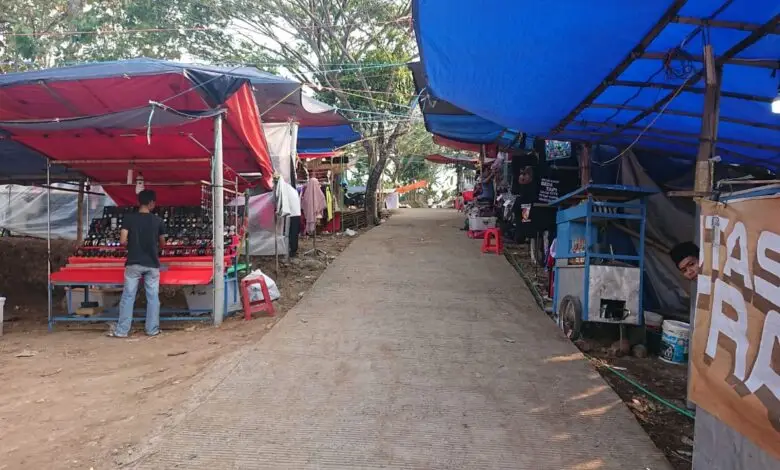 Warga Desa Cihea Bersiap Haul Eyang Dalem Pasir