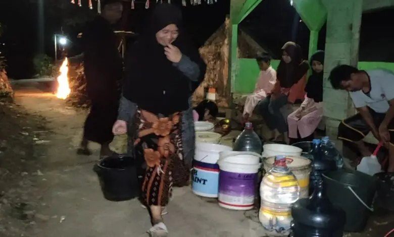 Warga di Cibeber Mulai Kesulitan Air Bersih