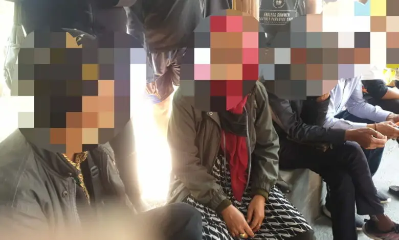 Warga Perumahan di Cilaku Serahkan Empat Terduga Pencuri HP ke Polisi