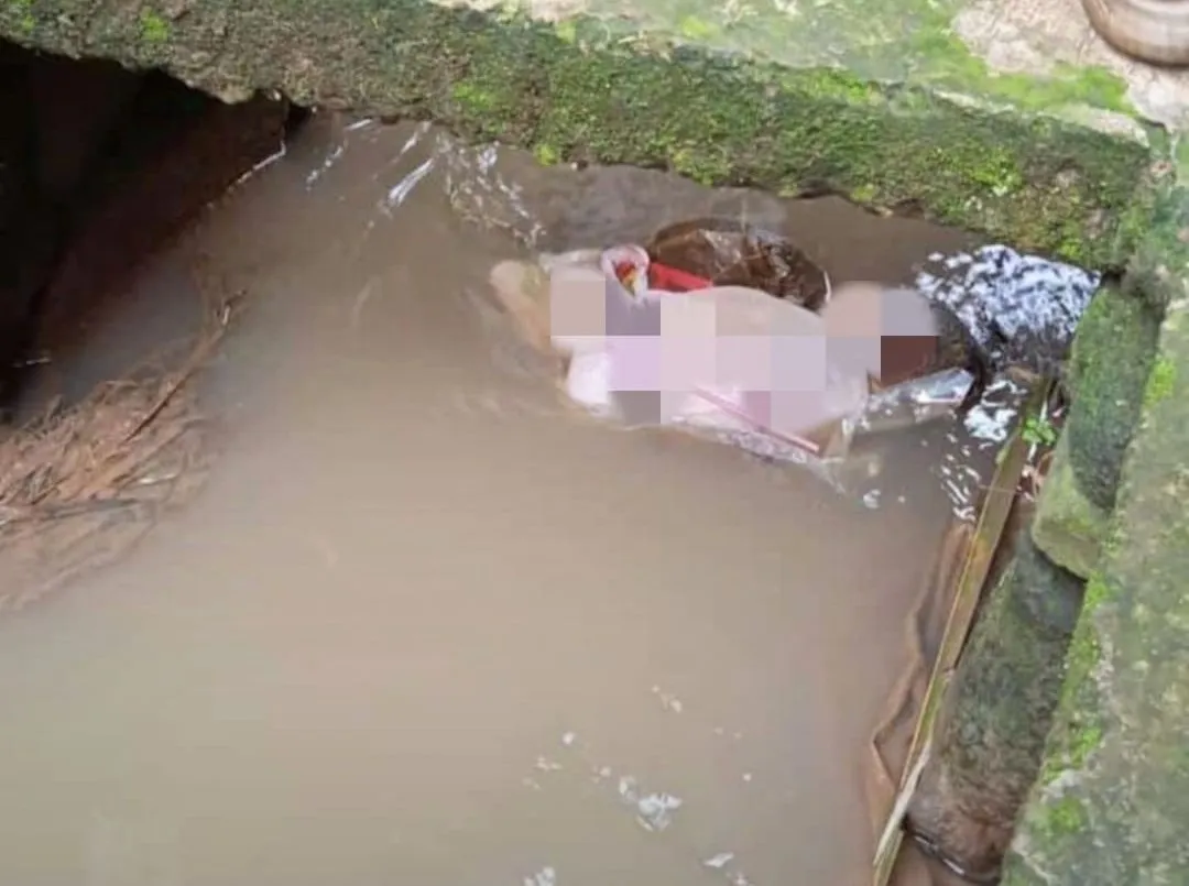Warga Tajurhalang Karangtengah Geger, Bayi Tanpa Sehelai Kain Mengambang di Selokan