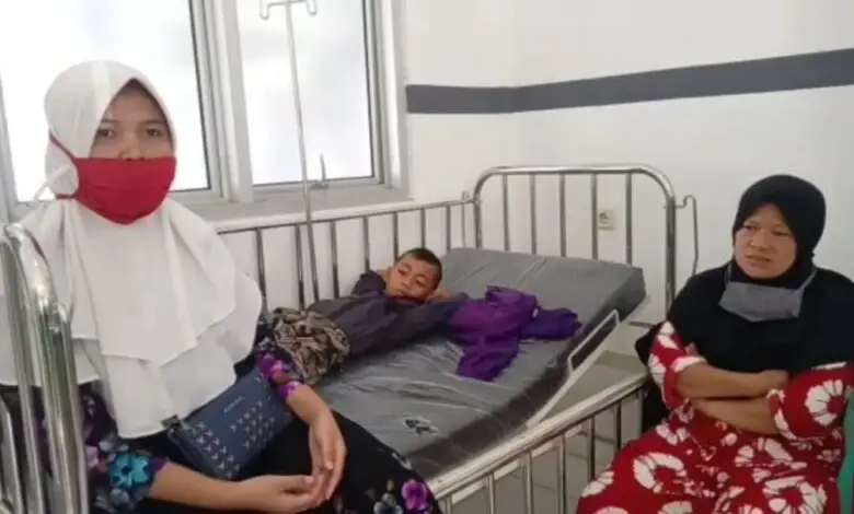 Warga Tiga RW di Cibeber Cianjur Keracunan Massal, Diduga dari Kulit Sapi