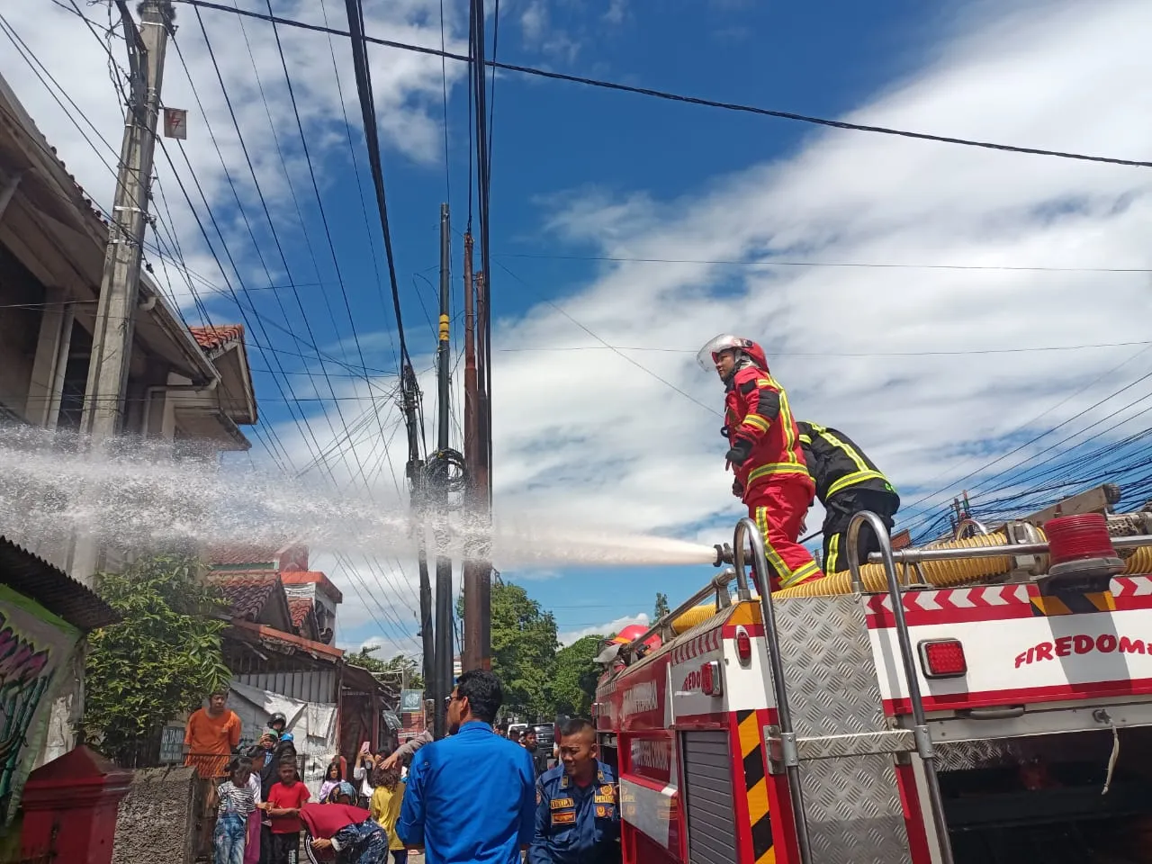 Warung Pecel Lele di Panembong Asten Terbakar, Puluhan Juta Melayang