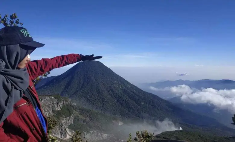 Yes! Pendakian Gunung Gede dan Pangrango Dibuka Lagi