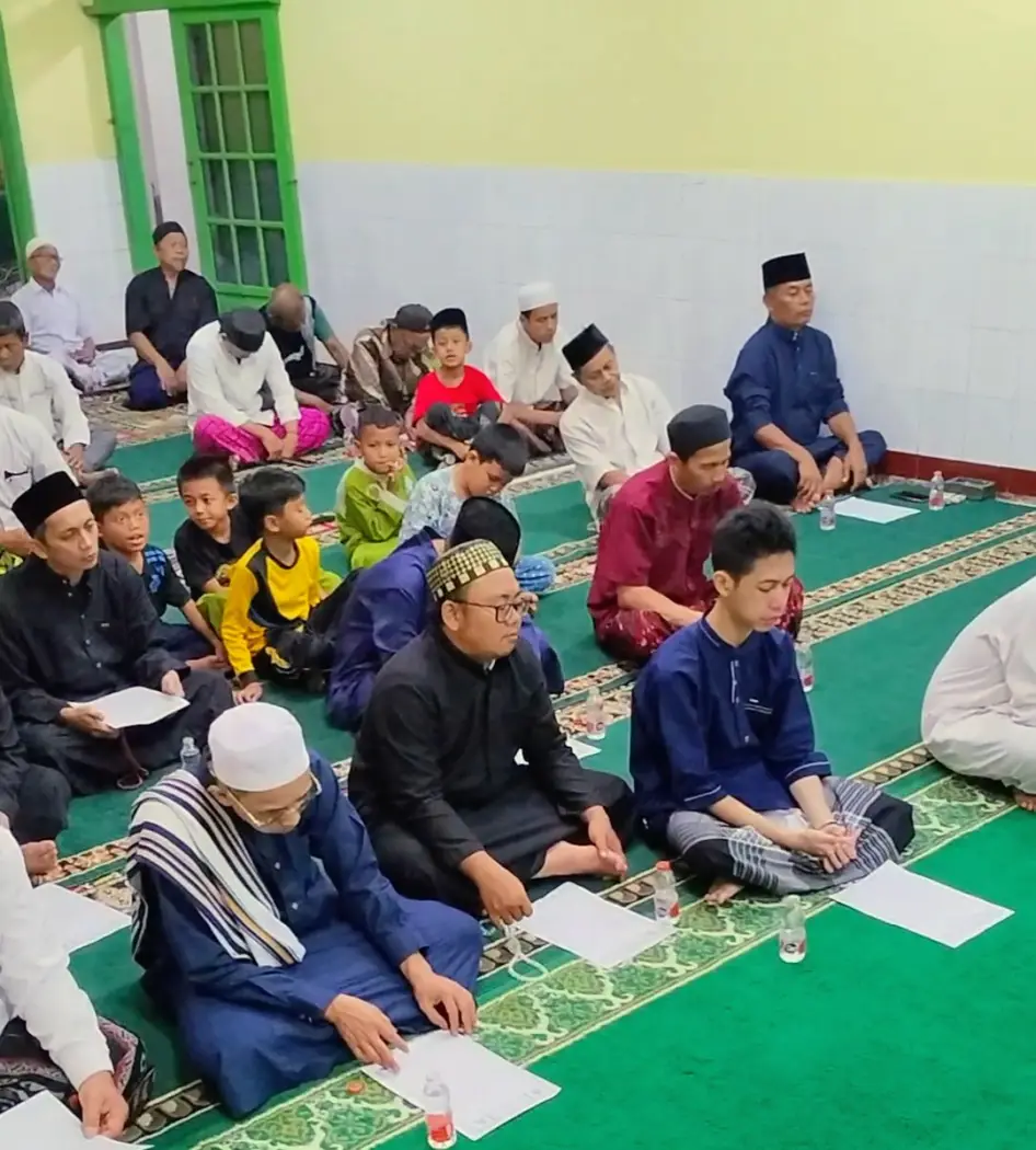Do'akan Para Pejuang Kemerdekaan, Warga RW 01 Kampung Satuduit Gelar Istighotsah Saat Peringatan HUT RI ke-81