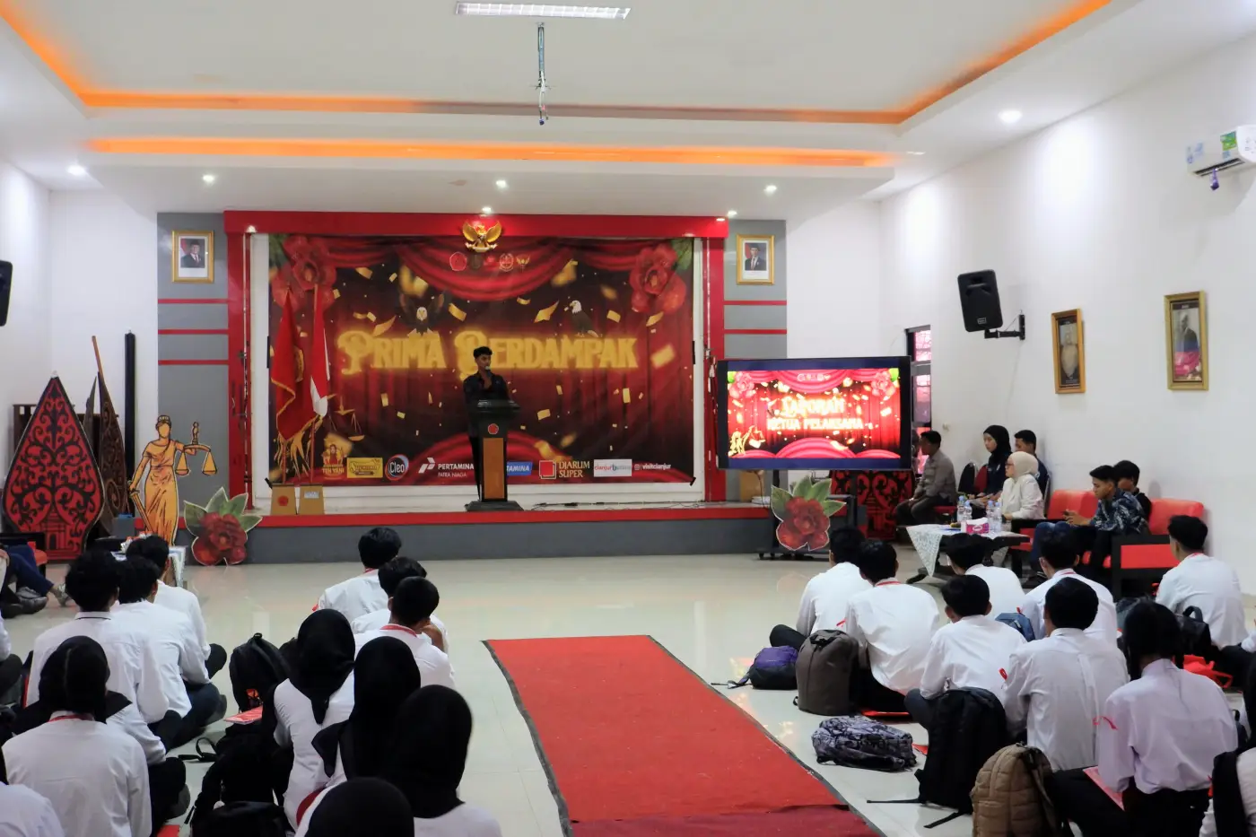 Prima Berdampak 2026: Langkah Awal Mahasiswa Baru FH UNSUR