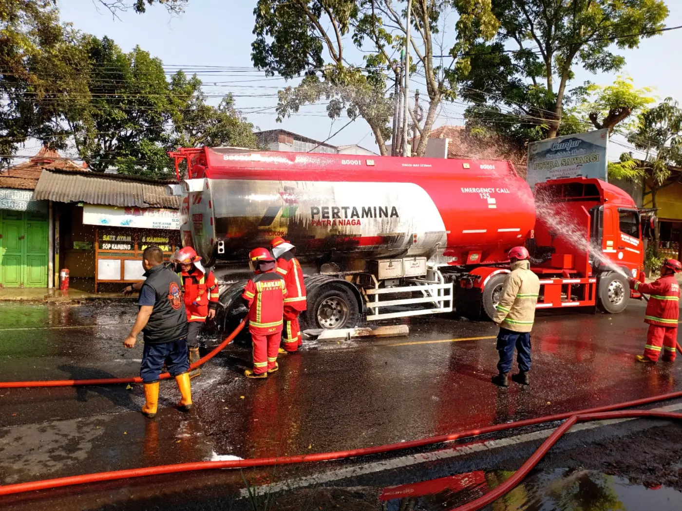 Truk Tangki Pertamina Bermuatan 24 Ribu Liter Pertalite Terbakar di Warungkondang, Polisi Pastikan Tak Ada Korban