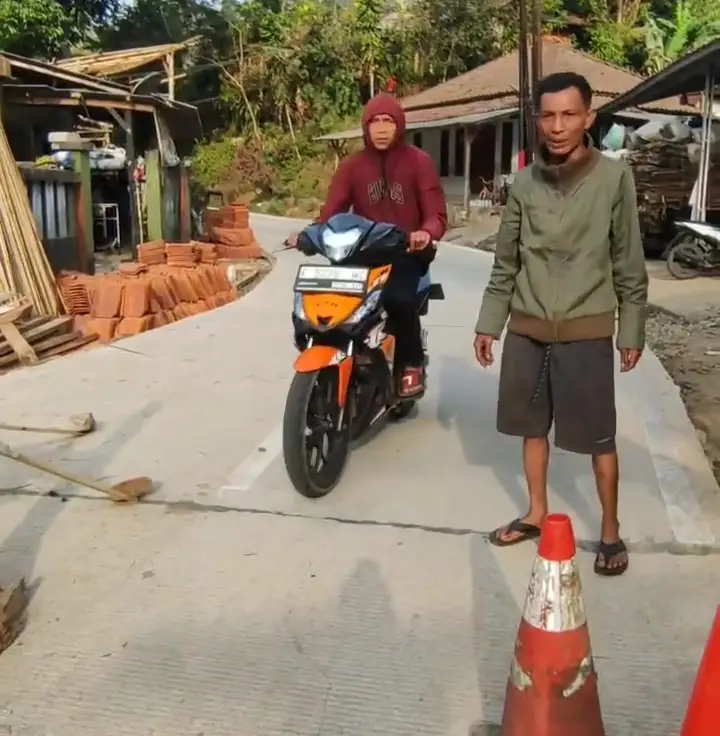 Viral Warga Ngamuk soal Dugaan Pungli Rp50 Ribu di Jalan Citiis Sukanagara, Pemkab Cianjur Beri Teguran