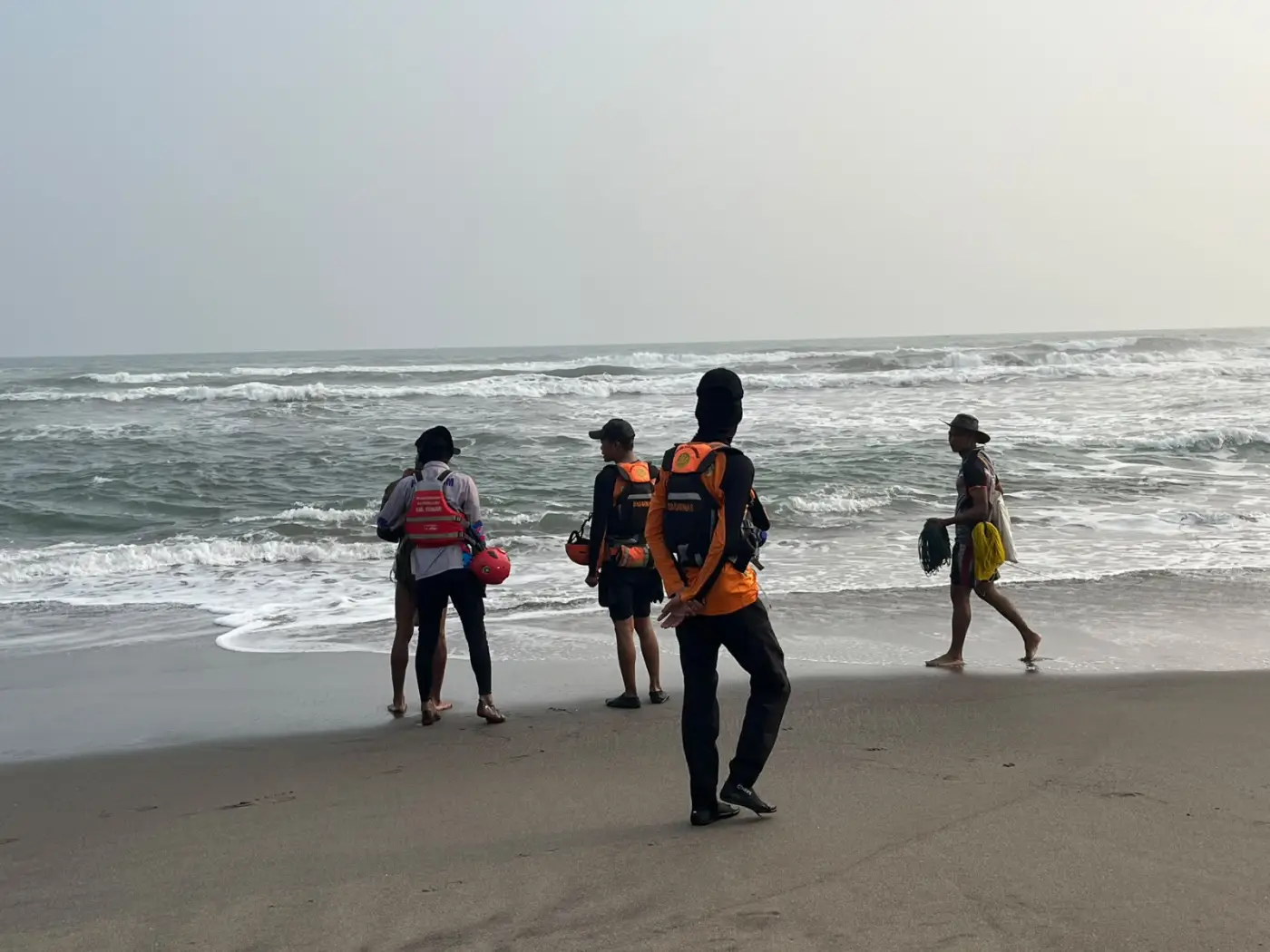 Jatuh dari Perahu di Laut Selatan Cianjur, Seorang Nelayan Asal Cidaun Hilang Kontak