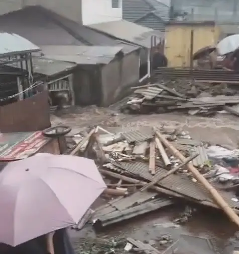 Luapan Sungai Rendam Pemukiman di Baros Pacet, Sejumlah Rumah Terdampak