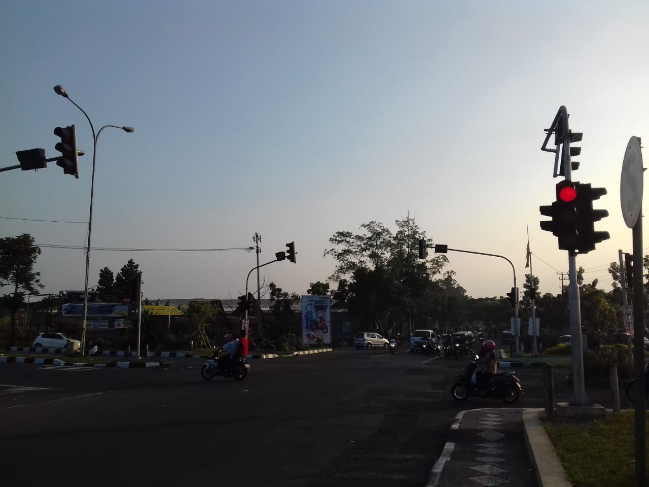 Perempatan Jalan Nasional Tugu Pramuka Kabupaten Cianjur