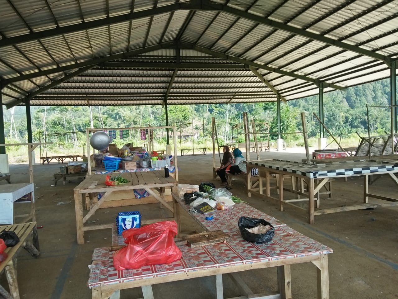 Pasar Syariah Campaka Sepi, Pedagang 'Berguguran'