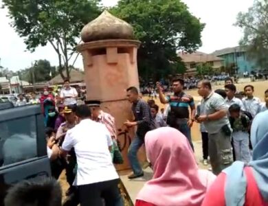 Wiranto Ditusuk OTK di Pandeglang