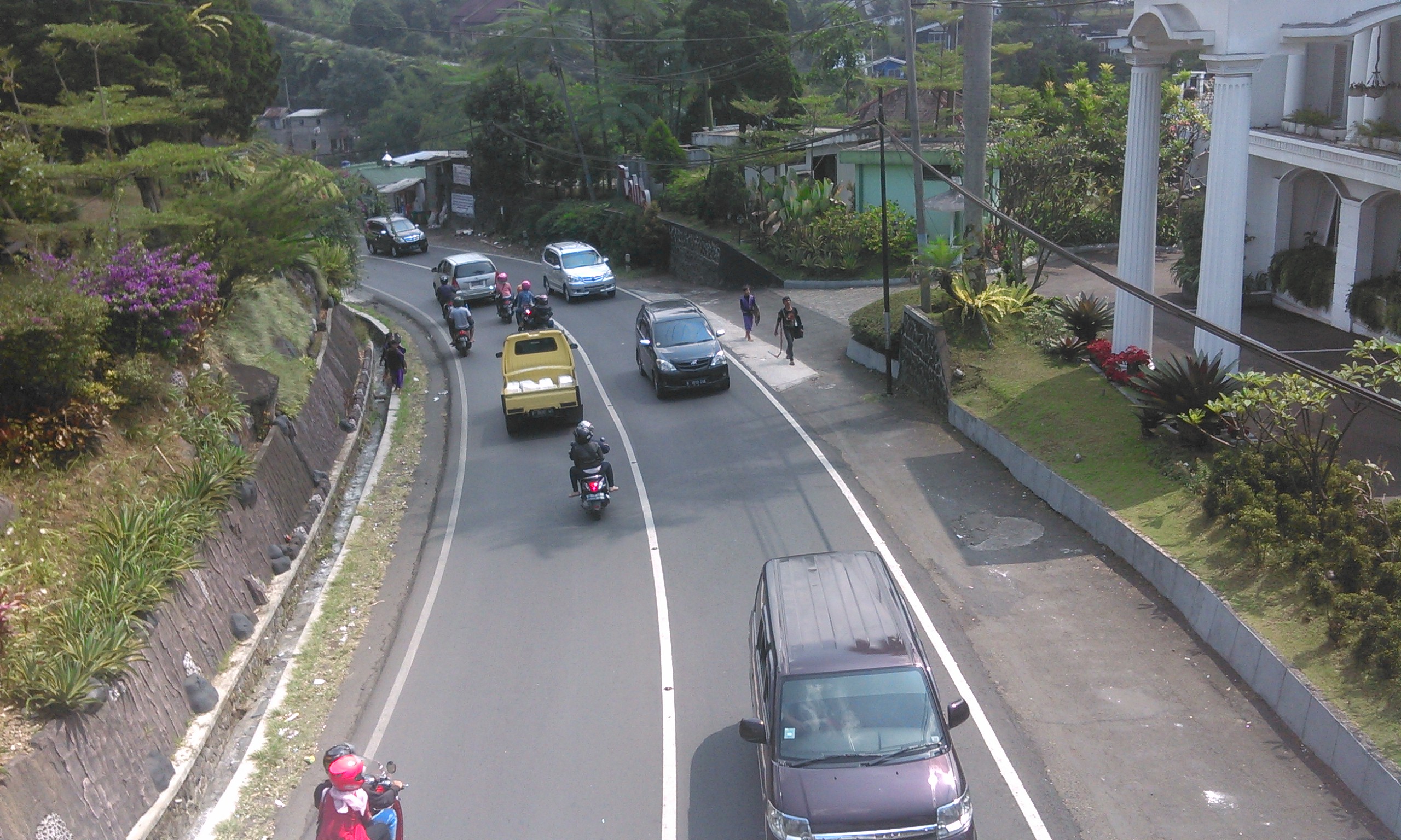 Jalur Puncak bakal ditutup pada malam tahun baru. Sat Lantas Polres Cianjur siap mengantisipasi lonjakan kendaraan pada malam tahun baru 2020 mendatang.