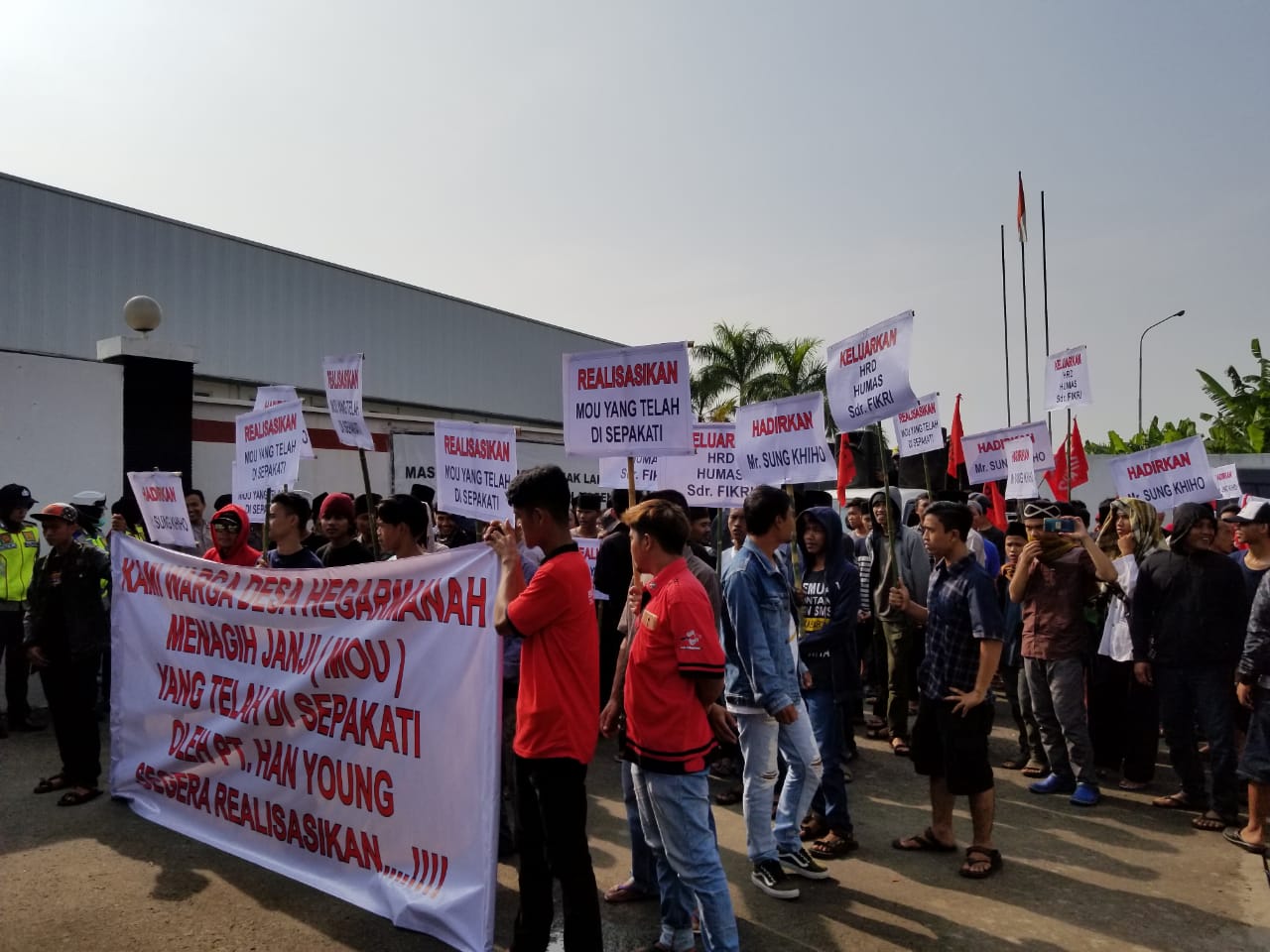 Polres Cianjur Amankan Aksi Unjuk Rasa Pabrik di Sukaluyu