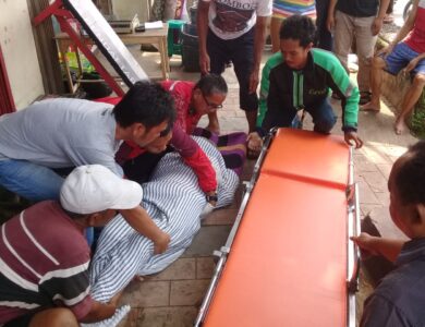 Lelah dan Sesak Nafas, Tukang Becak di Cianjur Meninggal Saat Bekerja